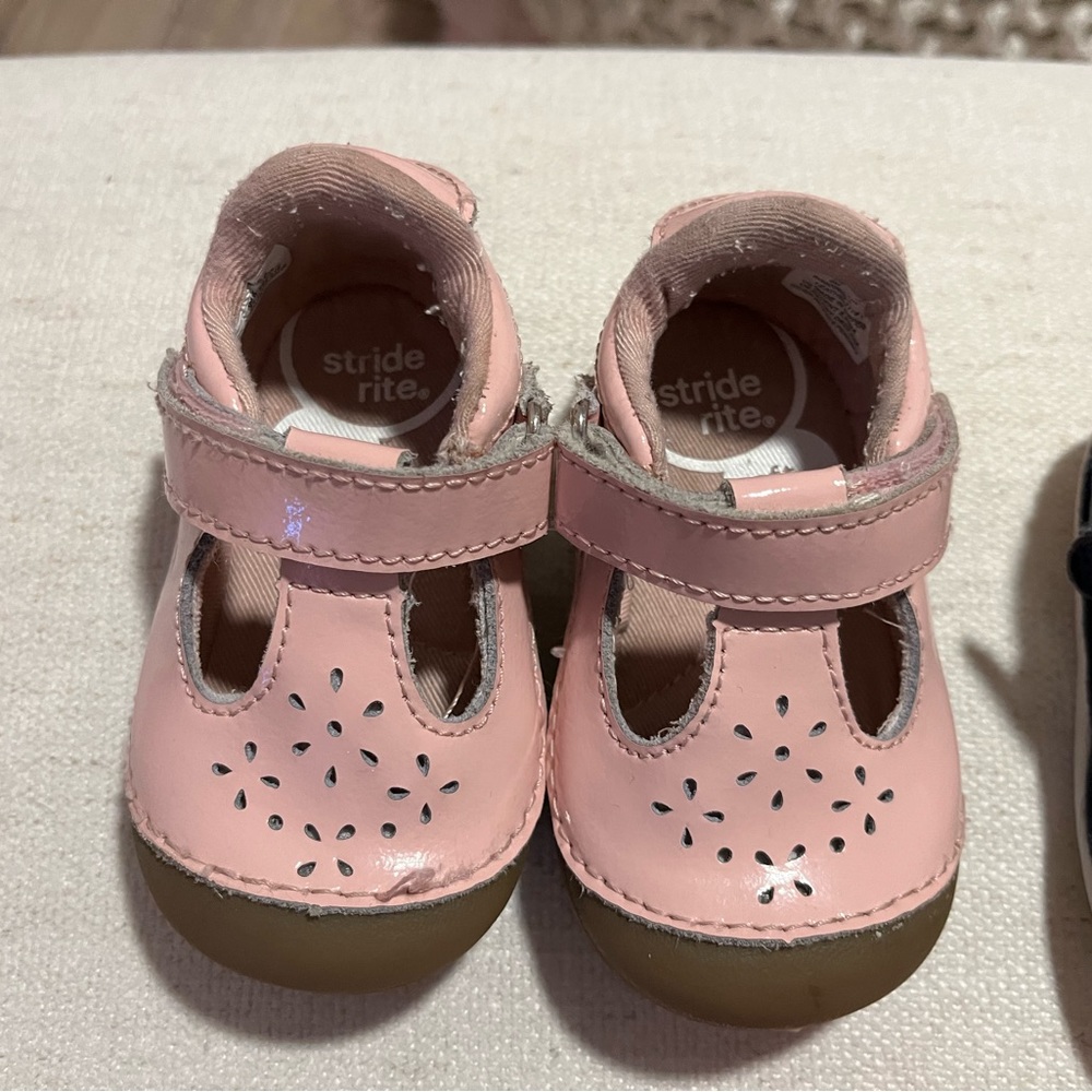 Light pink stride rite shoes